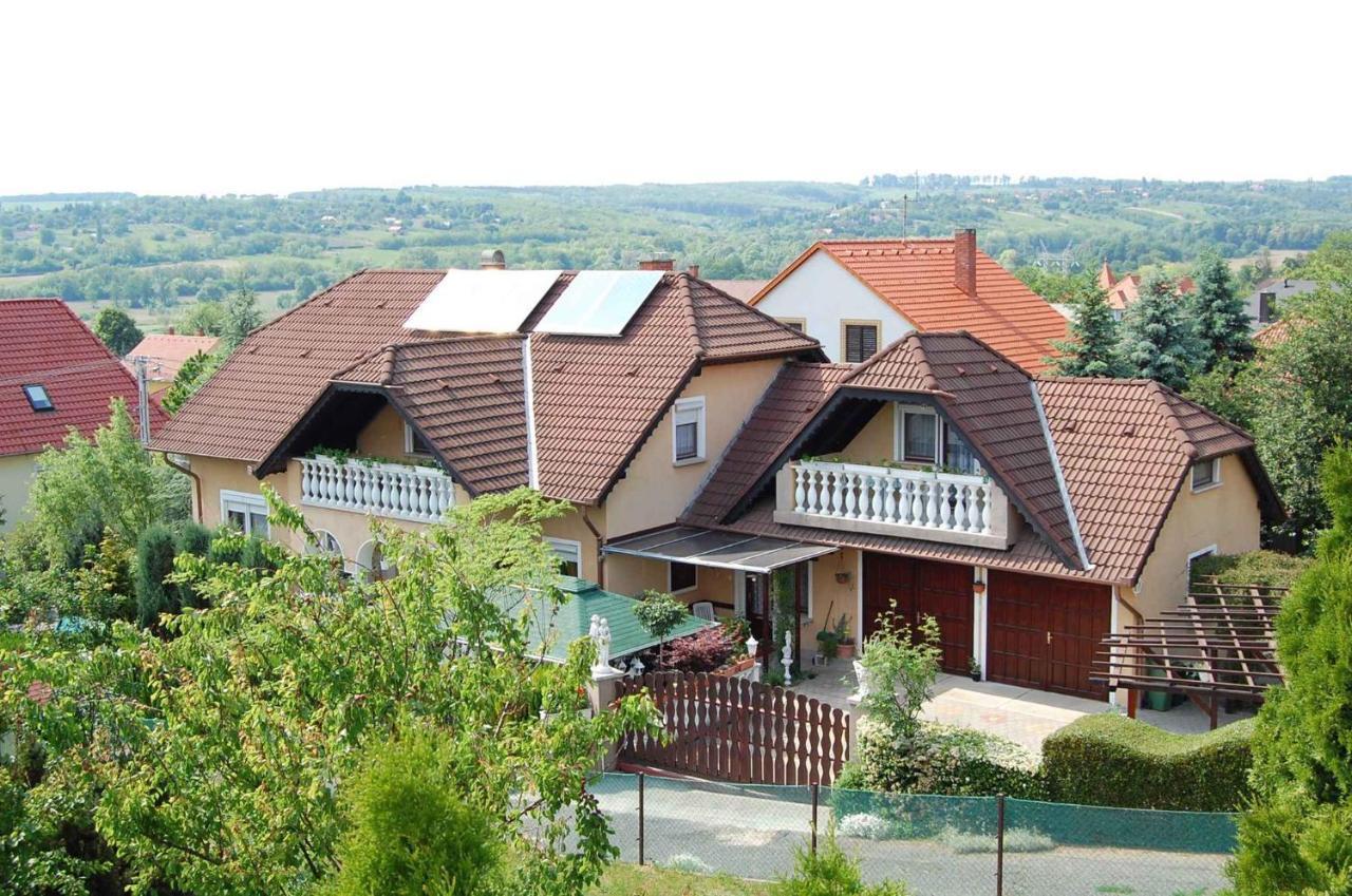 Apartment In Heviz/Balaton 18913 Ngoại thất bức ảnh